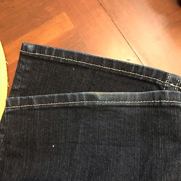 🌹Miss Me Jeans🌹 - Picture 5 of 8